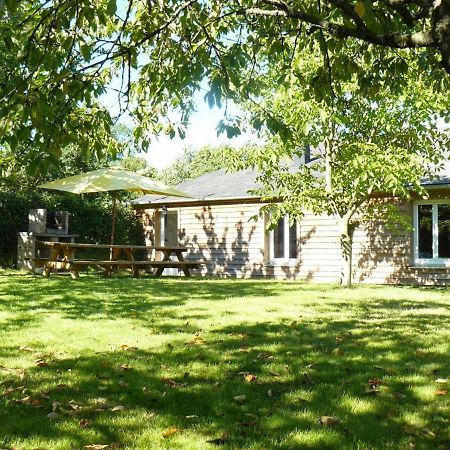 Gîte Saint-Léonard-des-Bois, 8 pièces, 15 personnes - FR-1-410-224 Extérieur photo