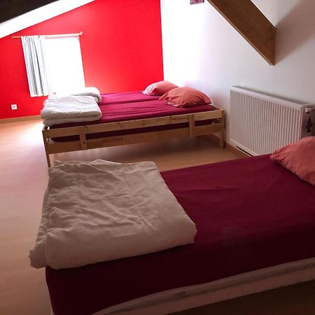 Gîte Saint-Léonard-des-Bois, 8 pièces, 15 personnes - FR-1-410-224 Extérieur photo